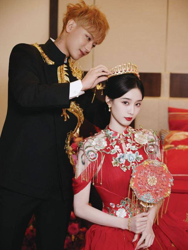 婚嫁五金明星大婚臻选见证“顶级”浪漫瓦力游戏app迪阿股份全球首发DR(图2) 婚嫁五金明星大婚臻选见证“顶级”浪漫瓦力游戏app迪阿股份全球首发DR(图2)